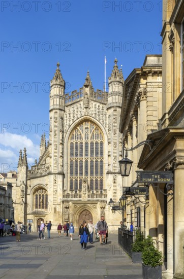 Bath Abbey church and Grand Pump Room, Abbey Church Yard, city of Bath, north east Somerset,