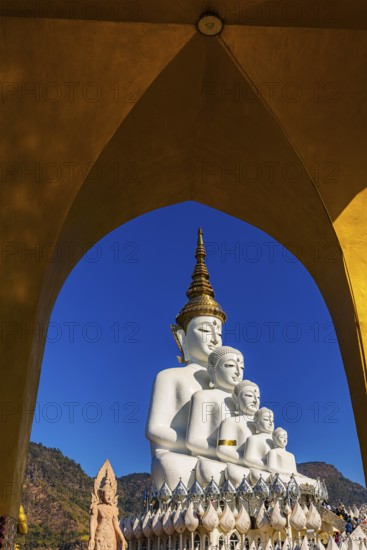 Round arch pavilion, the five-headed Buddha statue at the back, Wat Phra That Sorn Kaew Buddhist