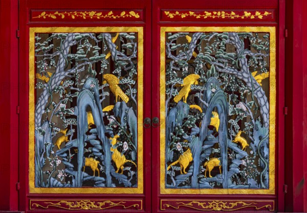 Window shutter with carved Chinese motifs, Thai King's Summer Palace, Bang Pa-In, near Ayutthaya,