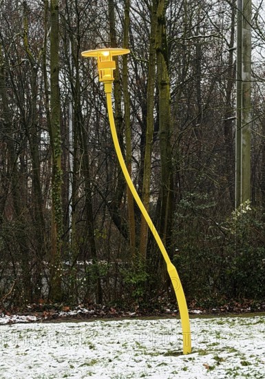 Jeppe Hein, Modified Street Light #05 at the Holy Spirit Church, Kunstraum Heilig Geist, Essen,