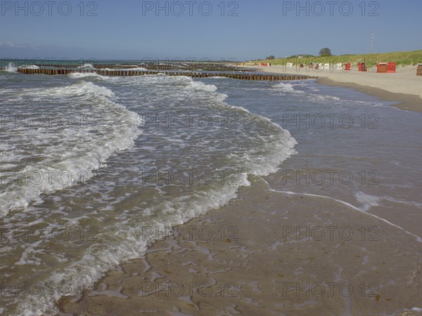 Beach, Ostseewellen, Ahrenshoop, Baltic Sea, Vorpommern-Rügen district in Mecklenburg-Vorpommern,