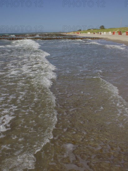 Beach, Ostseewellen, Ahrenshoop, Baltic Sea, Vorpommern-Rügen district in Mecklenburg-Vorpommern,