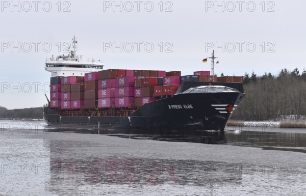Container ship X-PRESS ELBE in the icy Kiel Canal, NOK, Kiel Canal, Kiel Canal, Schleswig-Holstein,