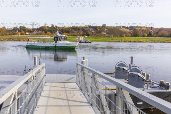 Elbe ferry between Diesbar-Seußlitz and Niederlommatzsch, Niederlommatzsch ferry terminal, new