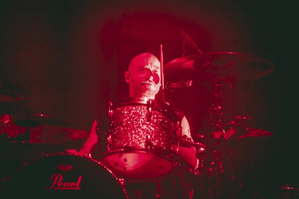 Drummer Ben Johnston from Biffy Clyro live on Futique Tour 2026 in Berlin's Max-Schmeling-Halle on
