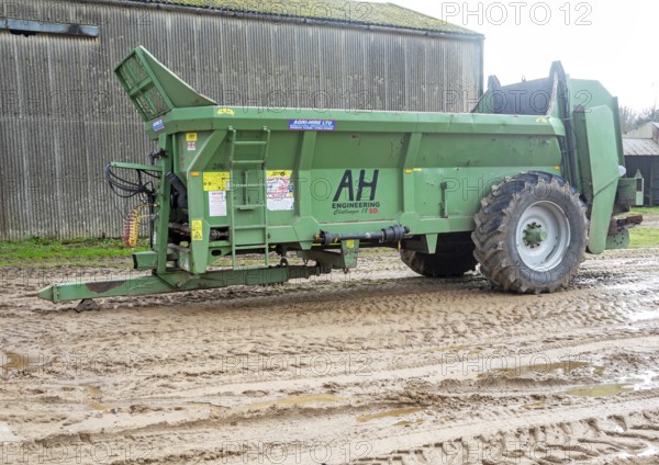 Agri-Hire Challenger 11 SD, specialized spinning disc muck spreader manufactured by Agri-Hire Ltd