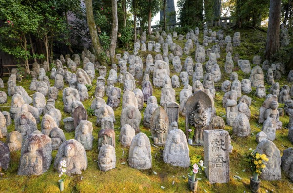 Sentai Sekibutsu-gun Garden with Thousand Buddha Stone Figures, Kiyomizu-dera Temple, Buddhist