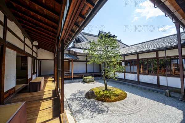 Courtyard with Zen Garden, Circle Triangle Square Garden Circle Triangle Square Garden, Kenninji