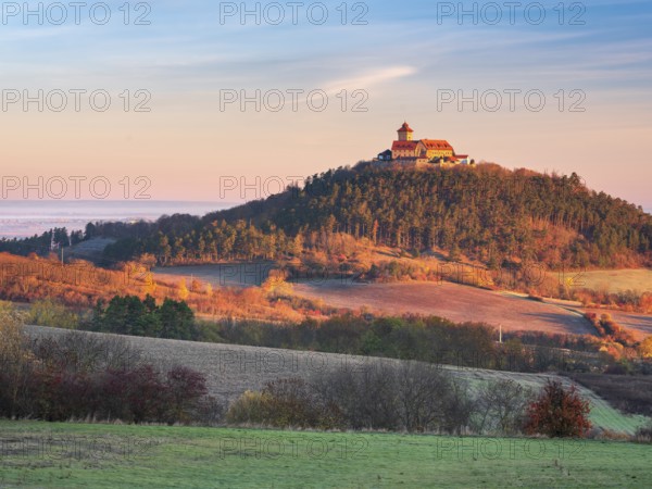 View of Wachsenburg Castle in the first morning light in autumn, Burgenensemble Drei Gleichen,