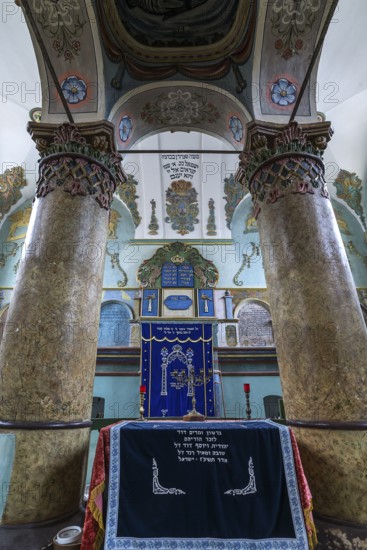 Central Bima, a parish in the back, curtain in front of the Torah shrine, synagogue in Lancut