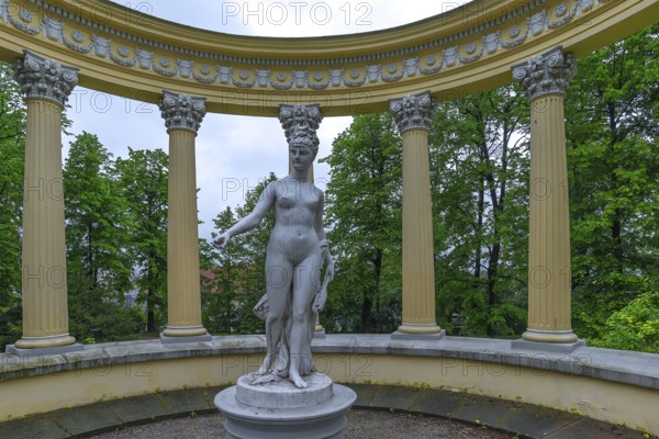 Diana sculpture in Lan´cut Castle Park, 17th century, Lan´cut, formerly Landshut, Poland