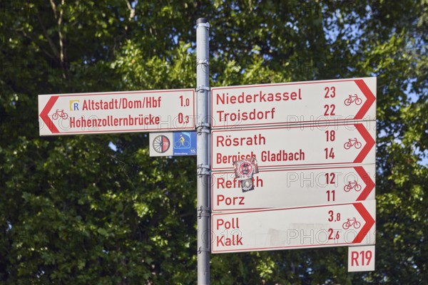 Guide to Altstadt - Dom - Hbf, Hohenzollernbrücke, Niederkassel - Troisdorf, Rösrath - Bergisch