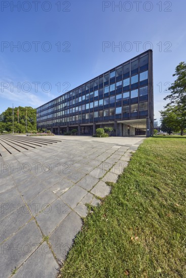Landeshaus, architects Ernst von Rudloff, Ulrich Schmidt von Altenstadt and Eckhard