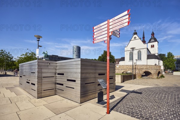 Guide to Mülheim, Rheinpark, Tanzbrunnen, Rheinhallen, Cathedral and Central Station and Poll,