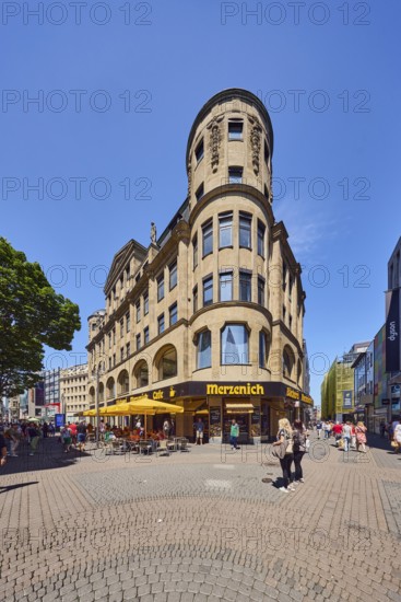 Historic commercial building Palatium, architect Wilhelm Kreis, sandstone building material,