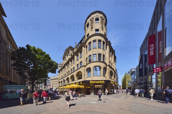 Historic commercial building Palatium, architect Wilhelm Kreis, sandstone building material,