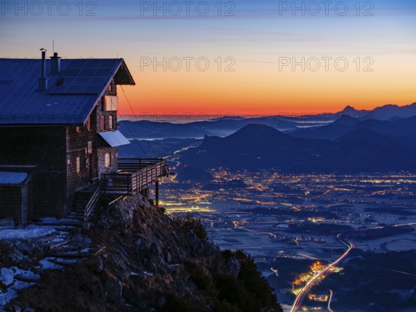 Reichenhaller Haus am Hochstaufen bei Dawn, unten Salzburg, Bad Reichenhall, Berchtesgadener Land,