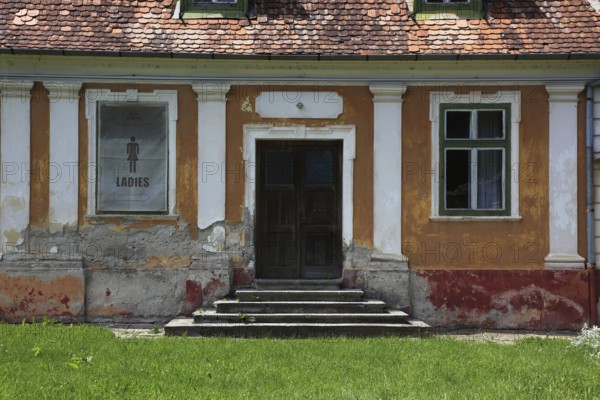 Brukenthal summer residence, late Baroque palace complex, toilet in the annex, ladies' restroom, in