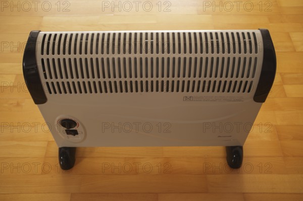 Electric radiator, electric heating, mobile, parquet, building technology, energy costs, Stuttgart,