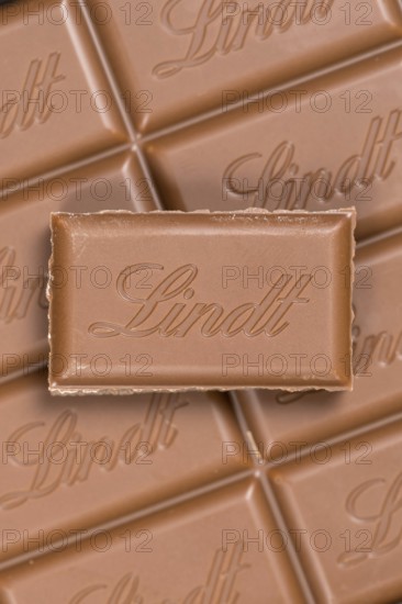 Lindt Schokolade Swiss chocolate bar chocolates with logo in Stuttgart, Germany