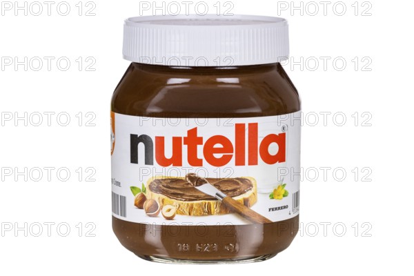 Nutella nut nougat cream 450g jar with logo cut against a white background in Stuttgart, Germany