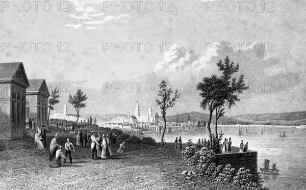 State capital Mainz, Rhineland-Palatinate, Germany, Rhine with waterfront, many walkers, waterfront