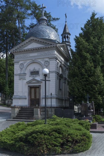 Mausoleum of the Polish entrepreneurial family J. A. Baczewski, Lützenhofer cemetery Lychakivsky