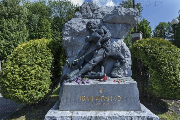 Tomb of the poet Ivan Franko, 1856-1916, Lützenhofer cemetery Lychakivsky cemetery, Lviv, Galicia,