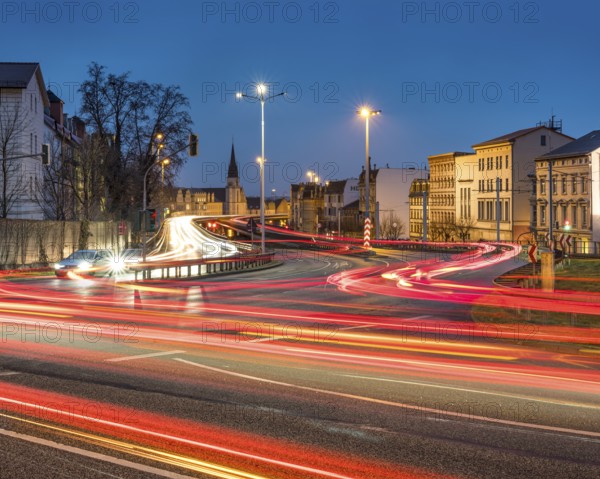 Traces of light at night on Bundesstraße 80, city center, night view, Halle an der Saale,