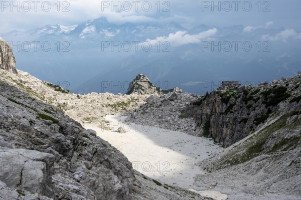Rifugio Rifugio Tuckett e Sella, Brenta Mountains, Brenta, Brenta-Adamello Natural Park, Trentino,