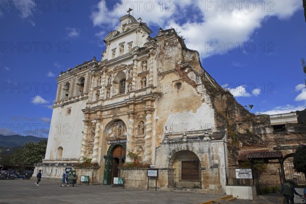 Templo de San Francisco el Grande Monastery Church, Old Town, Antigua, Sacatepéquez Department,