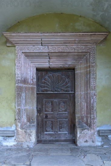 Entrance portal of the late Gothic three-nave hall church, 15th century, Birthälmer fortified