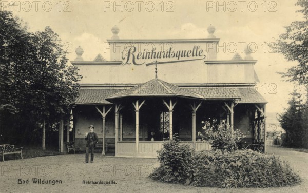 Historical postcard around 1910, Bad Wildungen, Reinhardsquelle, Waldeck-Frankenberg district,