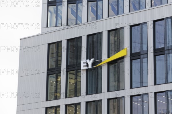 Ernst & Young, Logo Ey am Bürohochhaus Pandion Rise, auditing firm, Düsseldorf, North