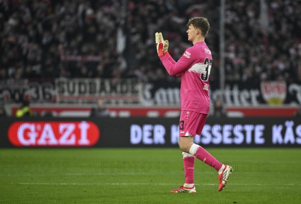 Goalkeeper Alexander Nuebel VfB Stuttgart (33) Gesture Gesture Football Bundesliga, MHPArena, MHP
