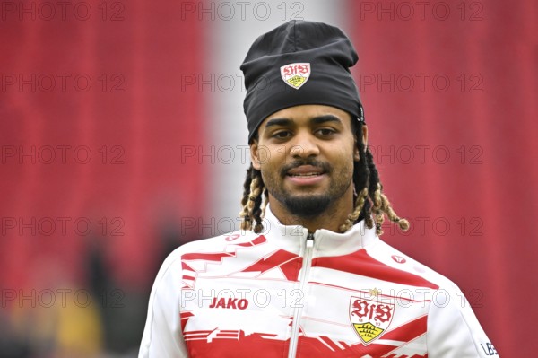 Lorenz Assignon VfB Stuttgart (22) portrait with beanie hat, Soccer Bundesliga, MHPArena, MHP Arena