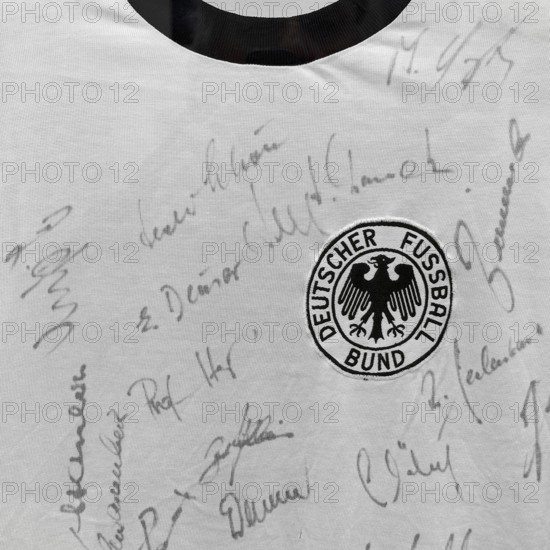 Original shirt, German Football Association with signatures after winning the World Cup in 1974 in