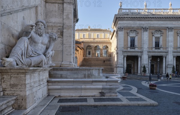 Fountain of the Goddess of Rome in front of the Senatorial Palace (Palazzo Senatorio), Piazza del