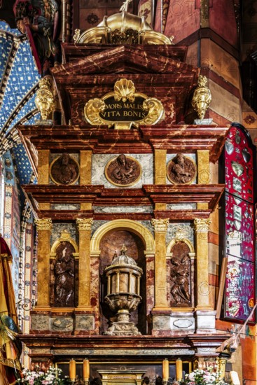 Ciborium in the form of a religious building, designed by sculptor and architect Giovanni Maria