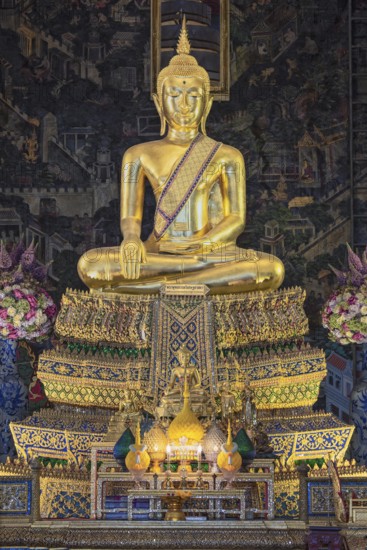 Golden Buddha statue, Bhumispara mudra, Buddha Gautama at the moment of enlightenment, Wat
