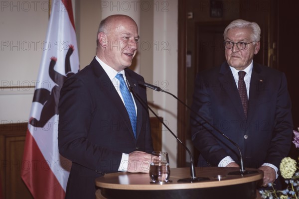 Kai Wegner, Governing Mayor of Berlin, gives a speech in front of a dinner in honor of the honorary