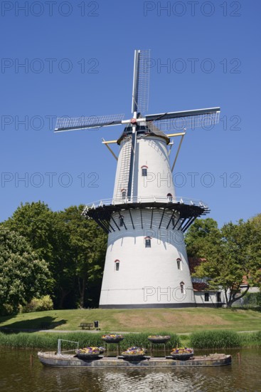 De Hoop windmill, Middelburg, Walcheren, Zeeland, Netherlands