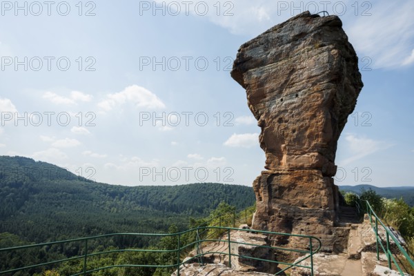 Drachenfels sandstone cliffs and castle ruins, Dahner Felsenland, Palatinate Forest,