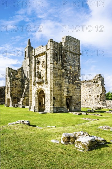 Ruins of Warkworth Castle, River Coquet, Warkworth, Northumberland, England, UK