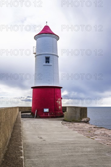 Berwick Pier and Lighthouse, Berwick-upon-Tweed, England, UK