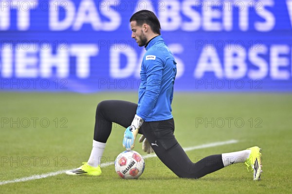 Goalkeeper Diant Ramaj 1. FC Heidenheim 1846 FCH (41) Warm-up Training Soccer Bundesliga,