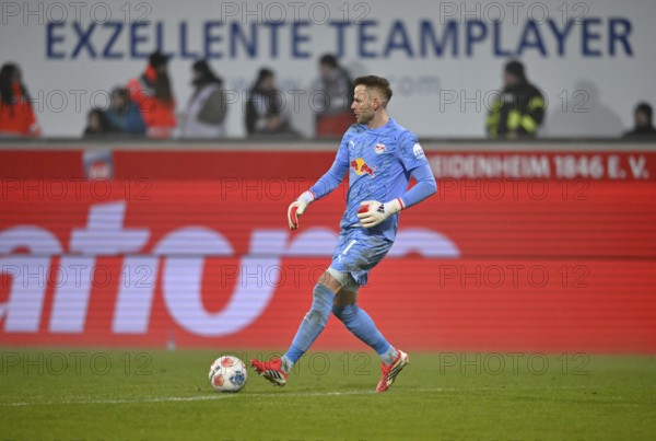 Goalkeeper Peter Gulacsi RasenBallsport RB Leipzig RBL (01) Action on the ball in the background