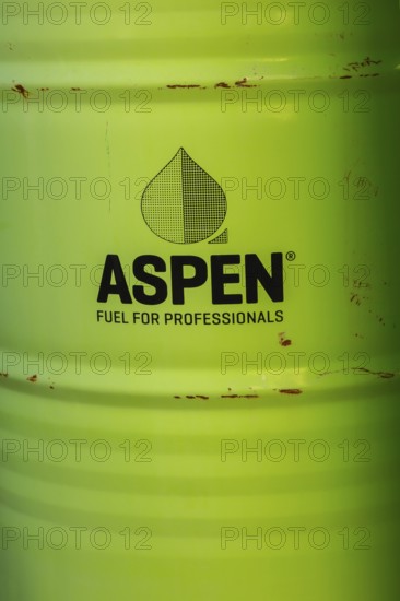Close-up of Aspen 52.8 gallon gas fuel drum for professionals for filling up small 2 stroke engine