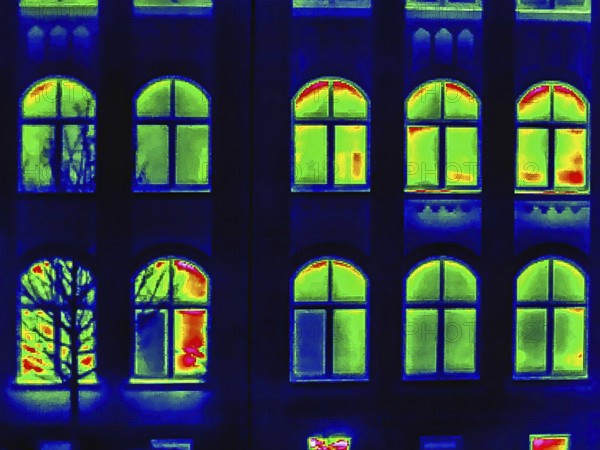 Thermal image or thermography, symbolic photo, interpolated. The photo shows areas of heat loss in
