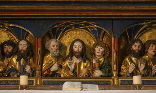Jesus and his disciples, Last Supper, detail chancel with movable pair of double wings suitable for